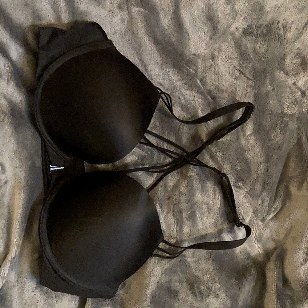 Victoria's Secret Bombshell 34b Black Bra
